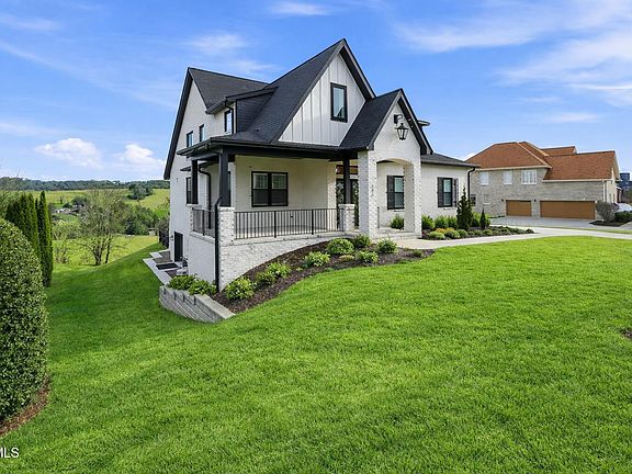 3rd image of 141 Laurel Ridge Dr