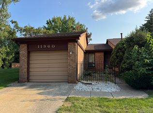 11960 E Fort Lauderdale St, Warren, MI 48093