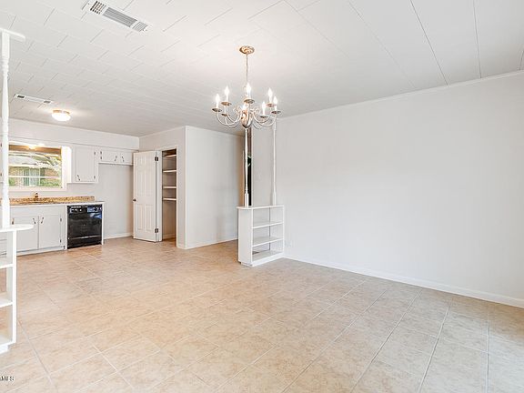 5th image of 102 W Santa Clara St