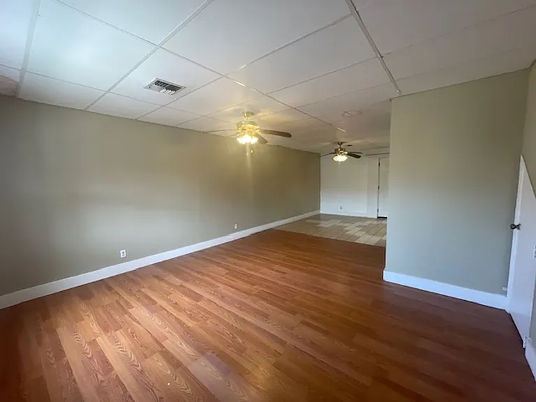 101 S Commonsway Dr #D — Photo 7