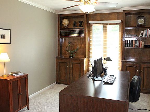 4th image of 5046 Donegal Cliffs Dr