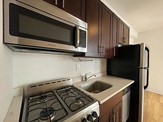 Rented by Hillel Realty Group | media 12