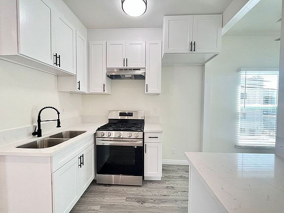 2nd image of 400 N Coronado St APT 112