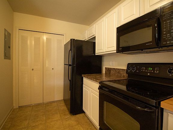 4th image of 3022 Cloverly Ln