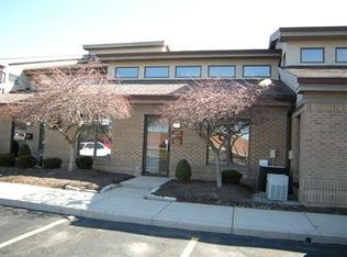 6818 Loop Rd, Centerville, OH 45459
