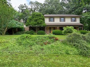 379 Diem Woods Dr, New Holland, PA 17557