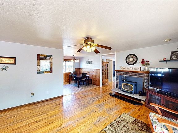 5th image of 5604 91st Pl NE