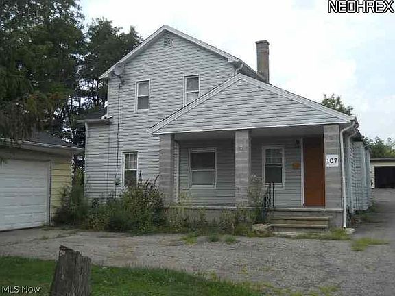 3rd image of 105-107 Talbot Dr