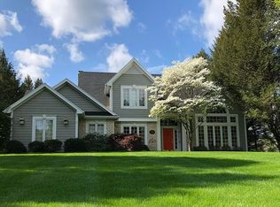 18 Chablis Dr, Fairport, NY 14450
