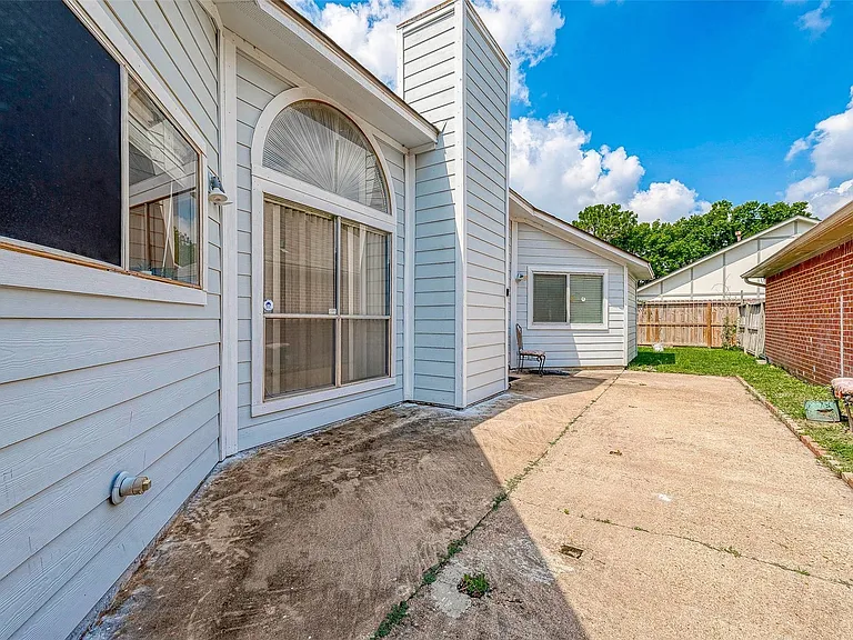 9310 Corner Oaks Ln — Photo 40