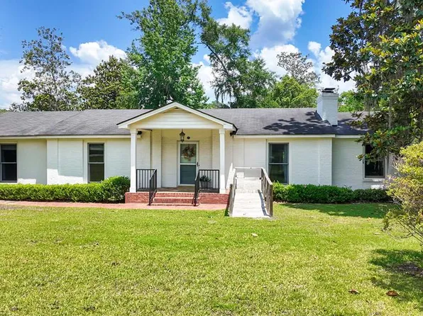 309 3rd St SE, Cairo, GA 39828