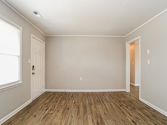 4th image of 6126 Castle Ct