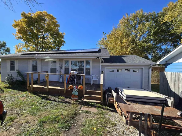 310 Cathy St, Colchester, IL 62326