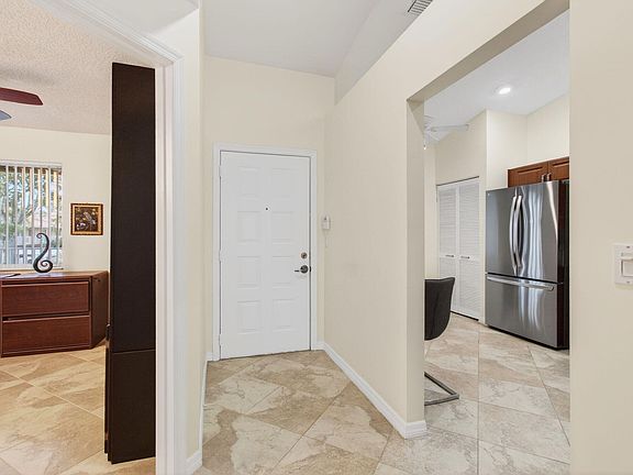 5th image of 5876 Regal Glen Drive #203