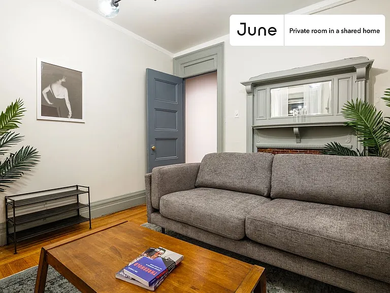 400 W 20th St #D — Photo 5