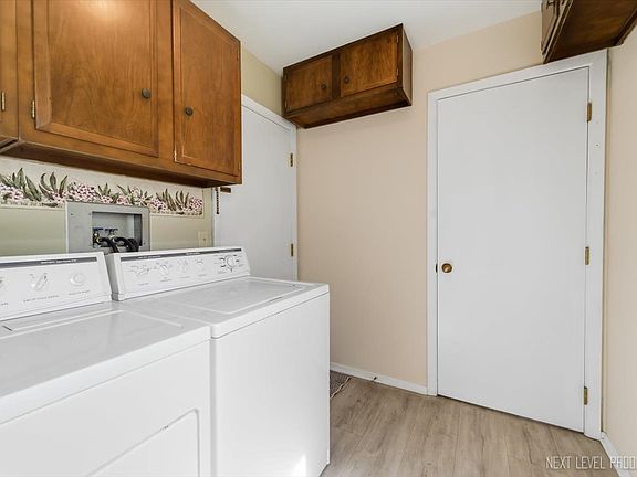4th image of 25 Garden Dr #1