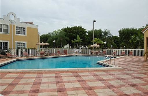 4th image of 9731 Fontainebleau Blvd #F203