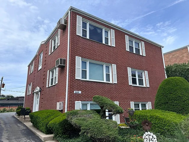 8442 W Oak Ave #G — Photo 1