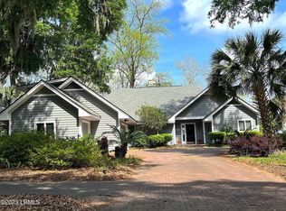 709 Island Cir E, Saint Helena Island, SC 29920