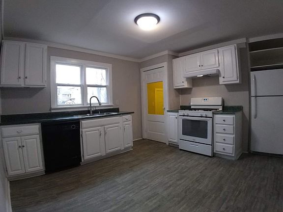 3rd image of 1006 W Wolf Ave