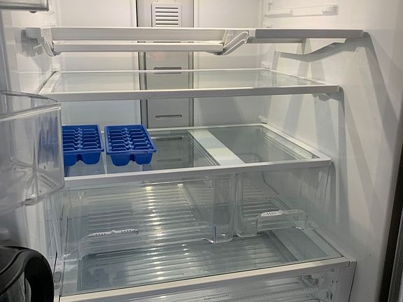 Whirlpool double door fridge
