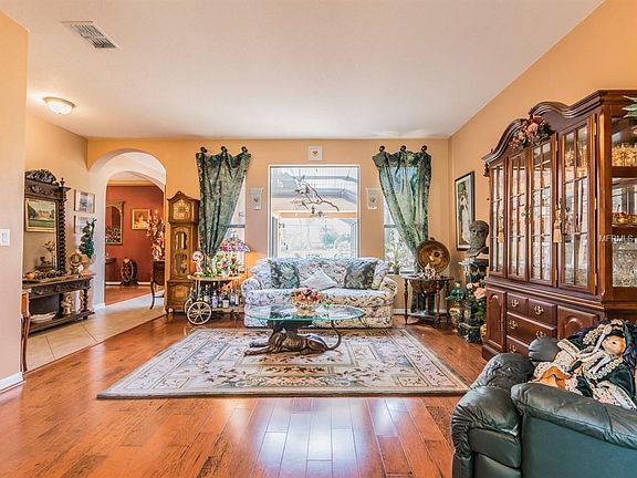 3rd image of 20208 Heritage Point Dr