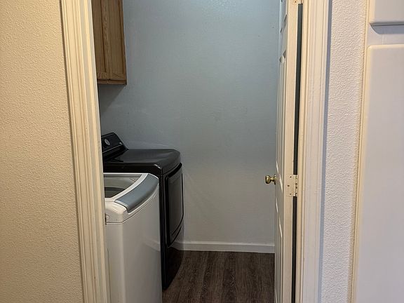 5th image of 3109 Joellen Ct