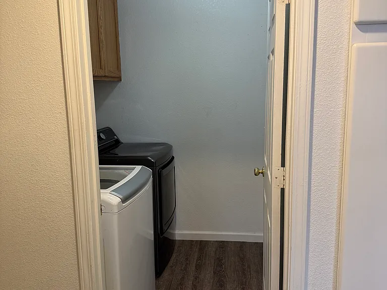 3109 Joellen Ct — Photo 5