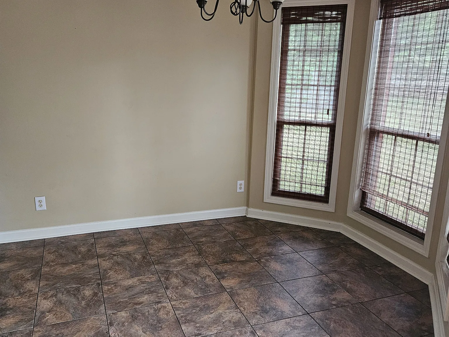 3 bed, 1464 sqft, $1,595 — Photo 4