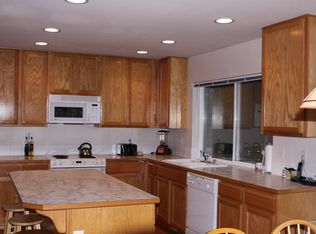 10379 Capistrano Pl NE, Poulsbo, WA 98370