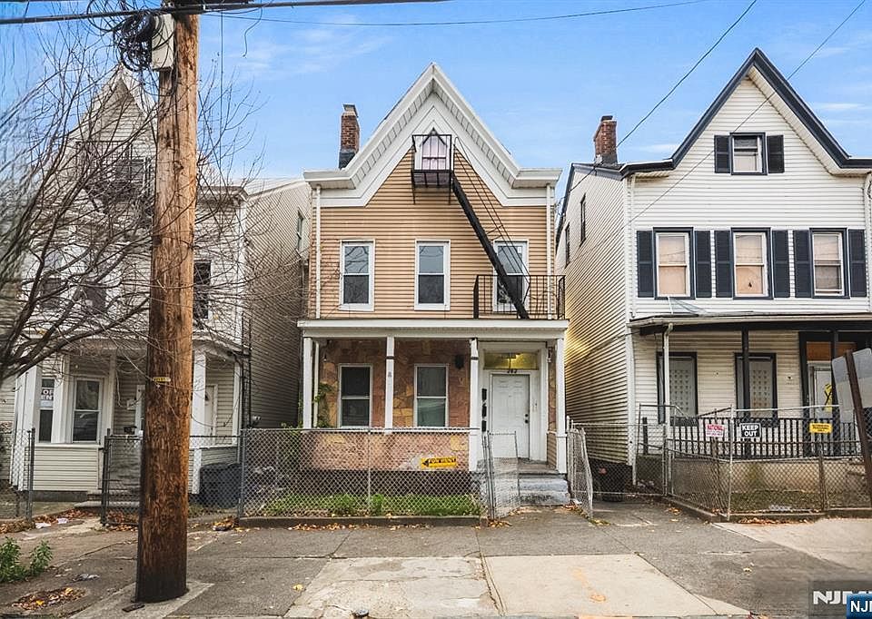 1st image of 282 Hamilton Ave