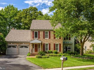 2982 Franklin Oaks Dr, Herndon, VA 20171