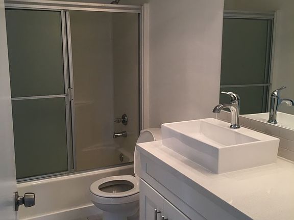 5th image of 14142 Tiara St APT 2