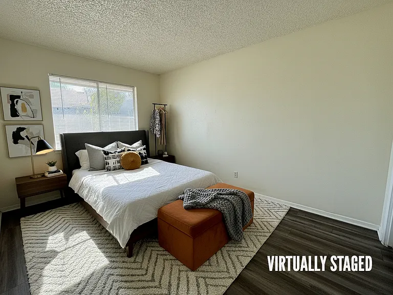 1301 Willow Springs — Photo 13