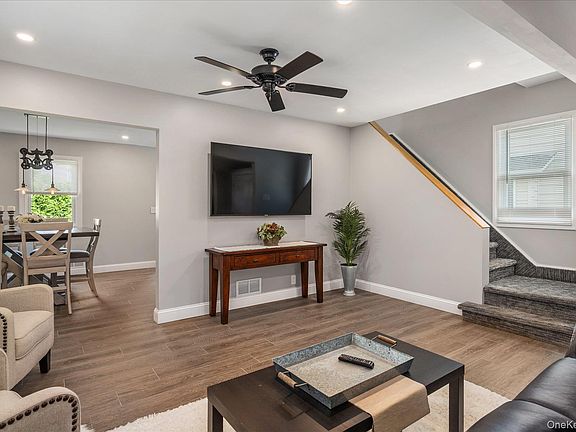 4th image of 6 Marlboro Place