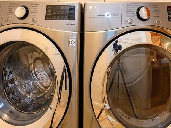 3rd image of 510 NW 84th Ave APT 330