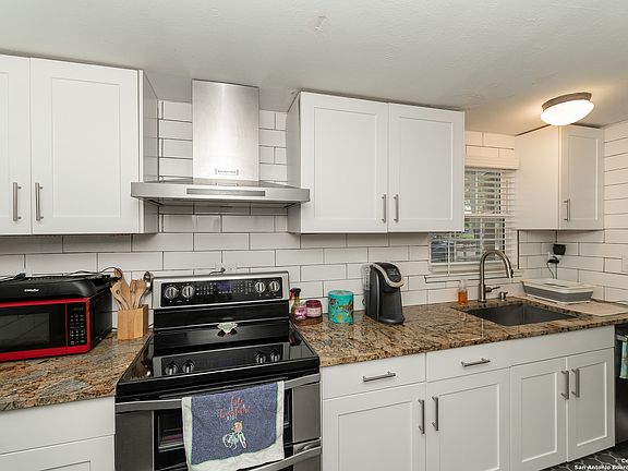 4th image of 1302 McAllen