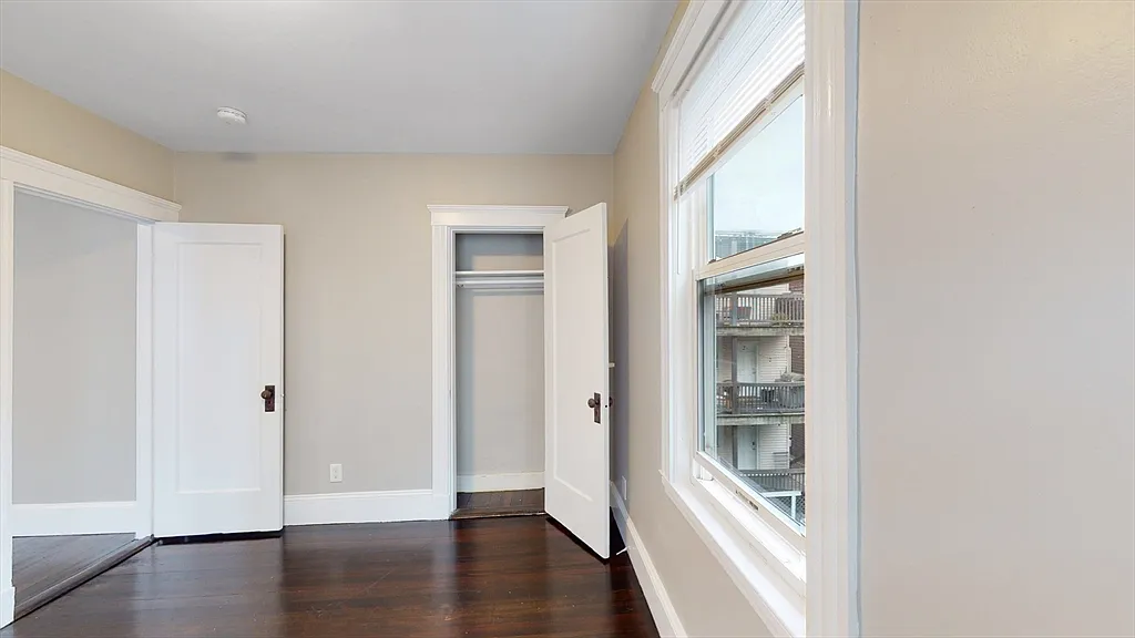 4 bed, 1200 sqft, $3,500 — Photo 3