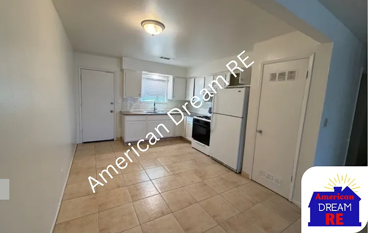 2771 N Del Mar Ave — Photo 5