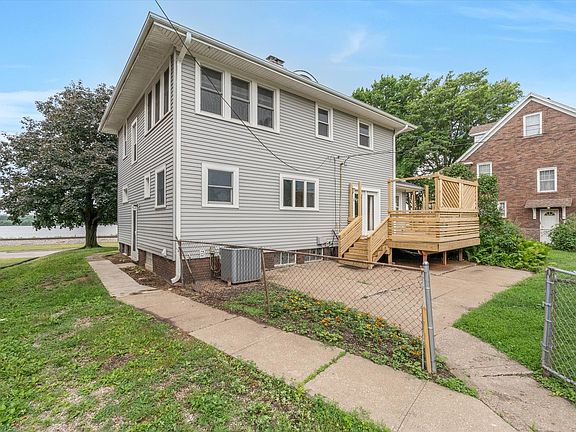2nd image of 732 River Dr