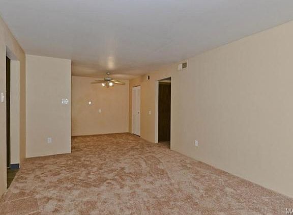 4th image of 4375 Normandy Trace Dr APT D