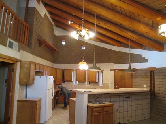 4th image of 215 Cornell Dr SE
