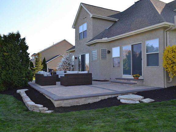 5th image of 9567 Gibson Dr