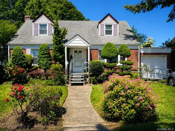 253 Eagle Avenue, West Hempstead, NY 11552