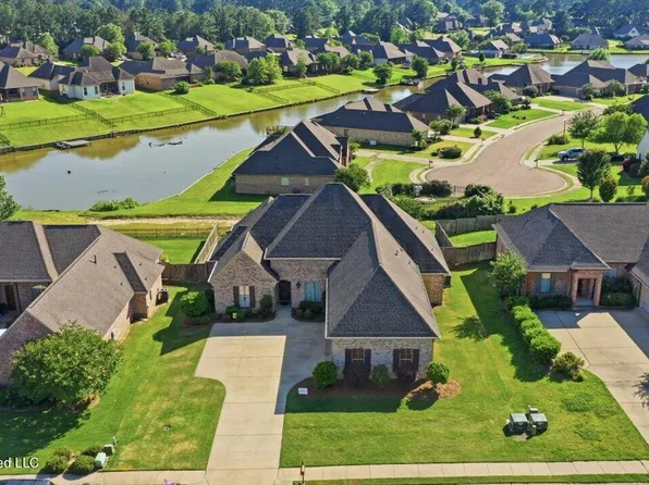 111 Claiborne St, Madison, MS 39110