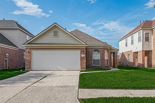 12230 Hawthorne Hill Cir Photo 1