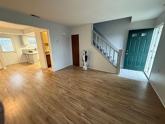 4th image of 28838 Pardo St APT 3
