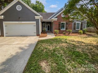 11103 Fox Cove Dr, Charlotte, NC 28273