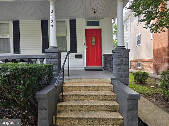 2nd image of 2427 Irving St NE