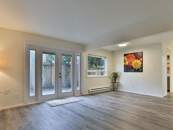 4th image of 12255 SE 56th St APT 316
